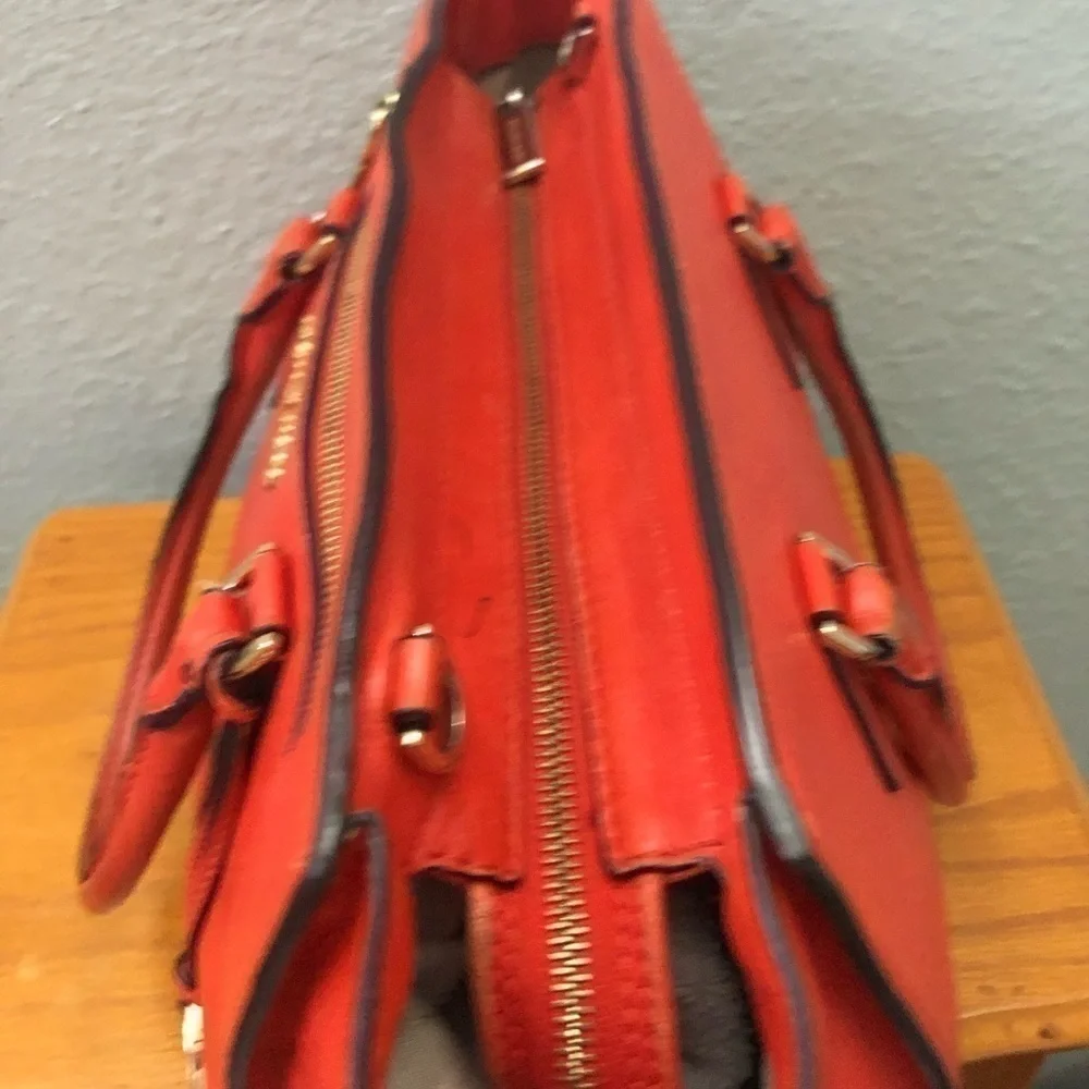 Michael Michael Kors Crossbody in tangerine